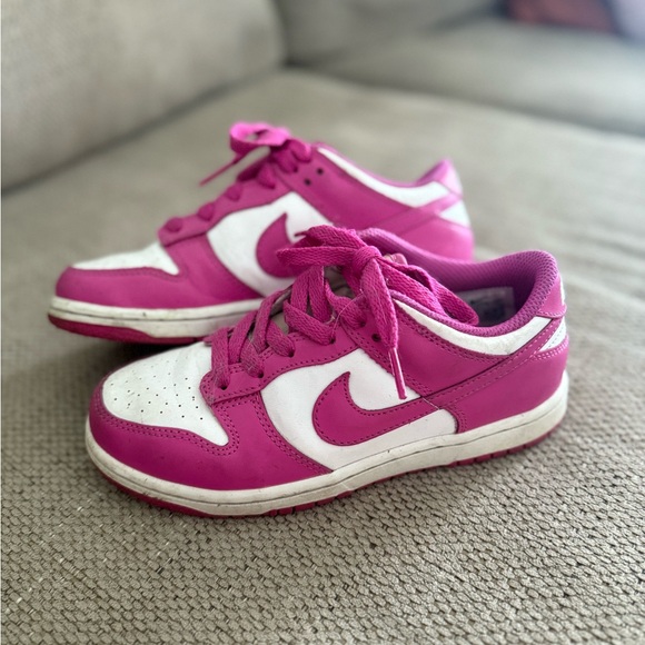 Nike Dunks - Picture 2 of 4